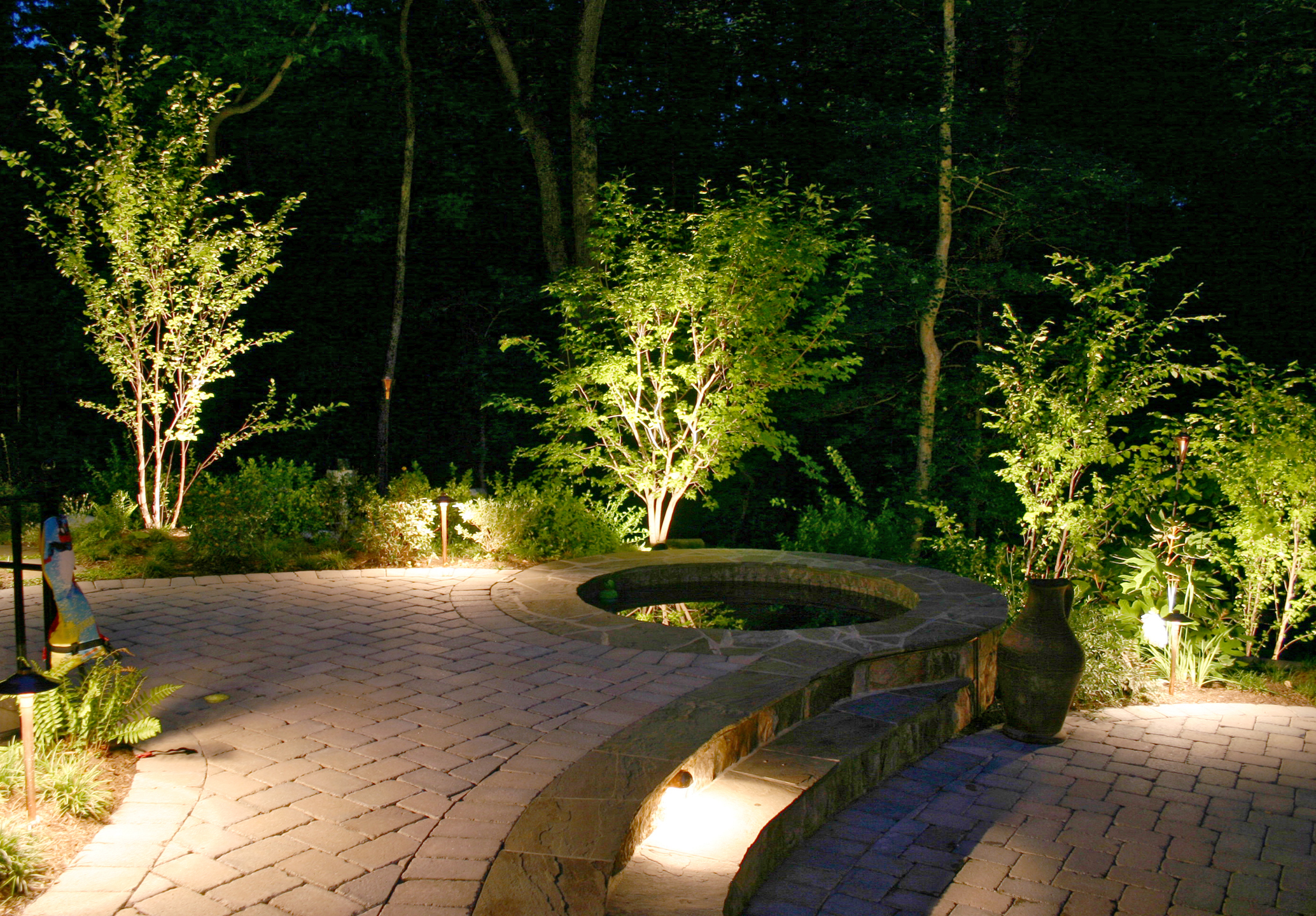 ultimate_outdoor_landscape_lighting_kits