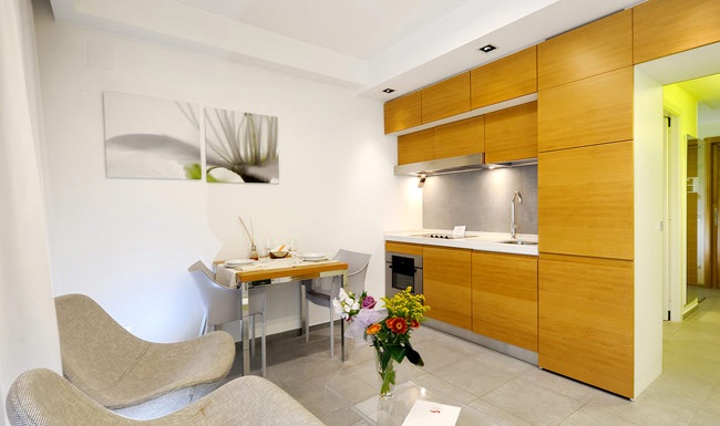 studyo-daire-dekorasyon-ornekleri-8-bilgi-dolabi-ansiklopedisi-