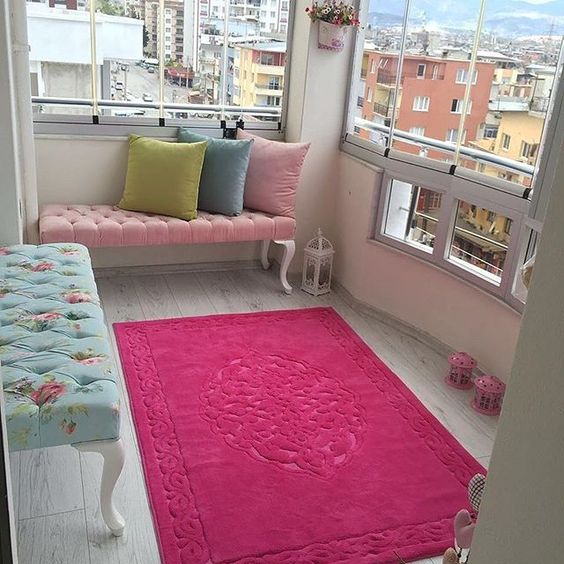 şık ve kullanışlı küçük balkon dekorasyonu