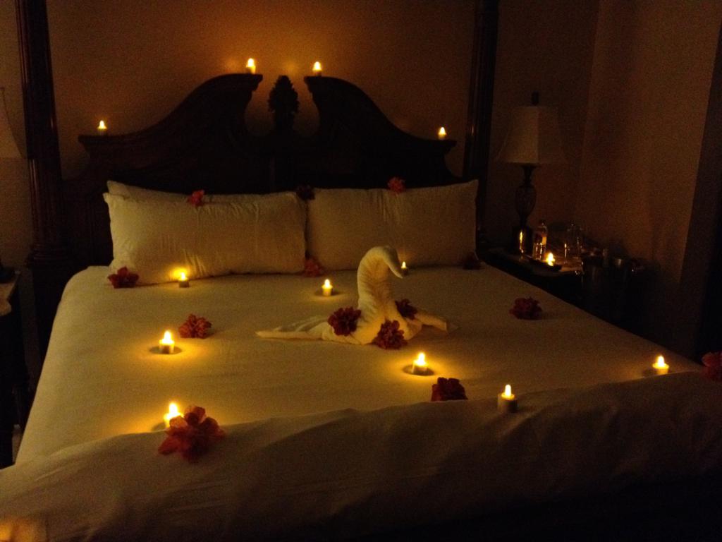 romantik yatak odası dekorasyonu
